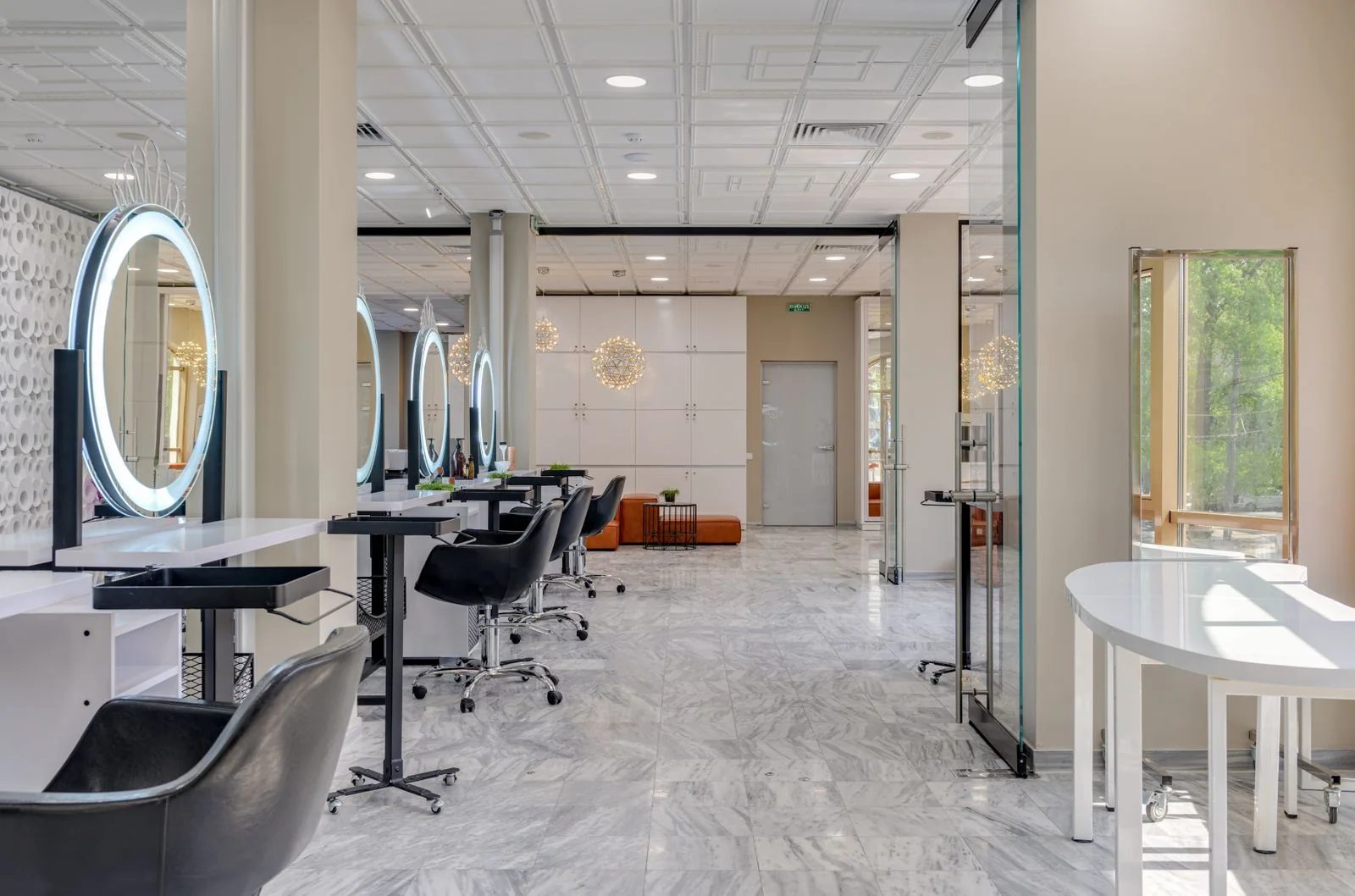Atendimento de estética no Studio Letícia